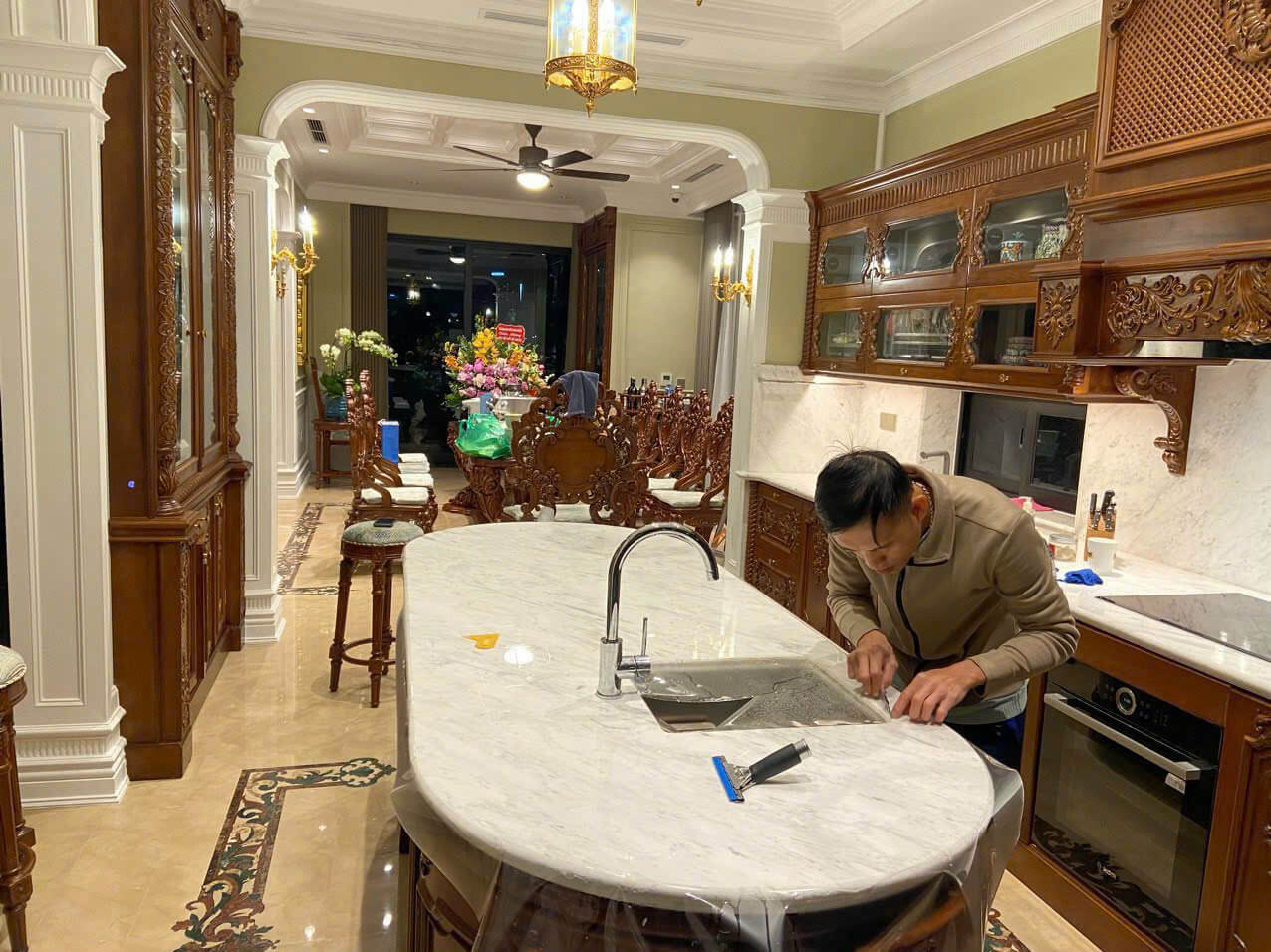 Dán phim PPF cho mặt bàn