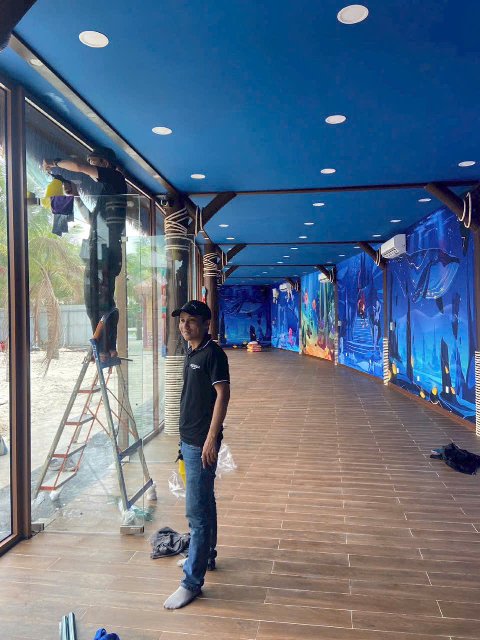 Dán phim cách nhiệt tại bể bơi Ocean Park