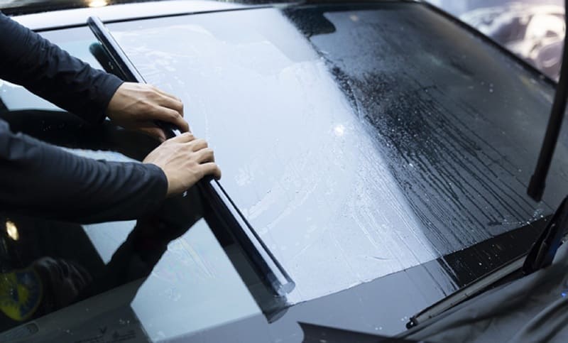 Phim cách nhiệt cho kính lái