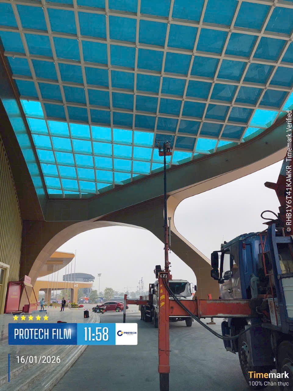 Dán phim cách nhiệt tái tại trung tâm triển lãm quốc gia việt nam