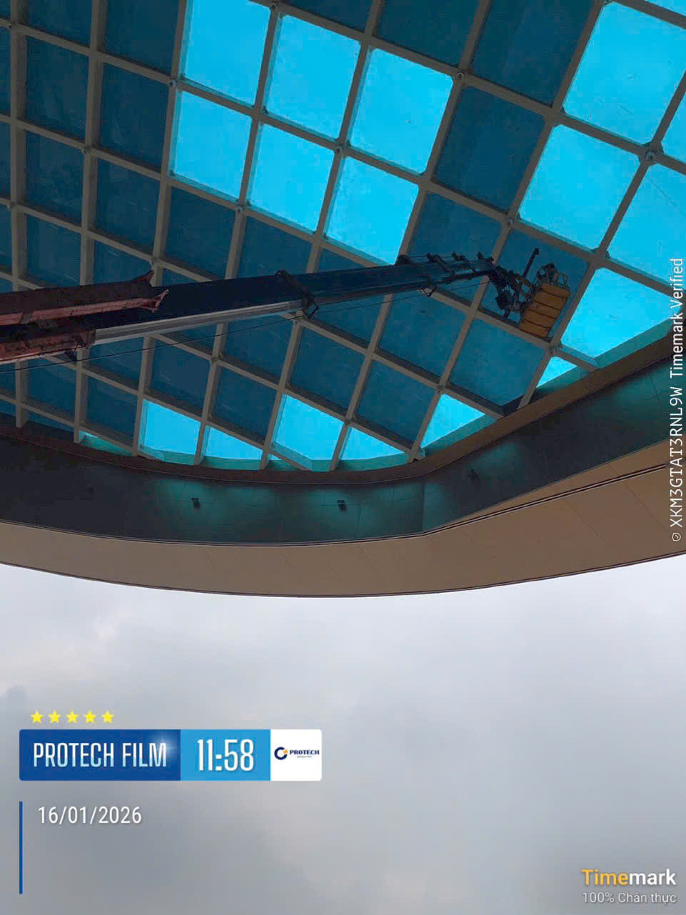 Dán phim cách nhiệt tái tại trung tâm triển lãm quốc gia việt nam